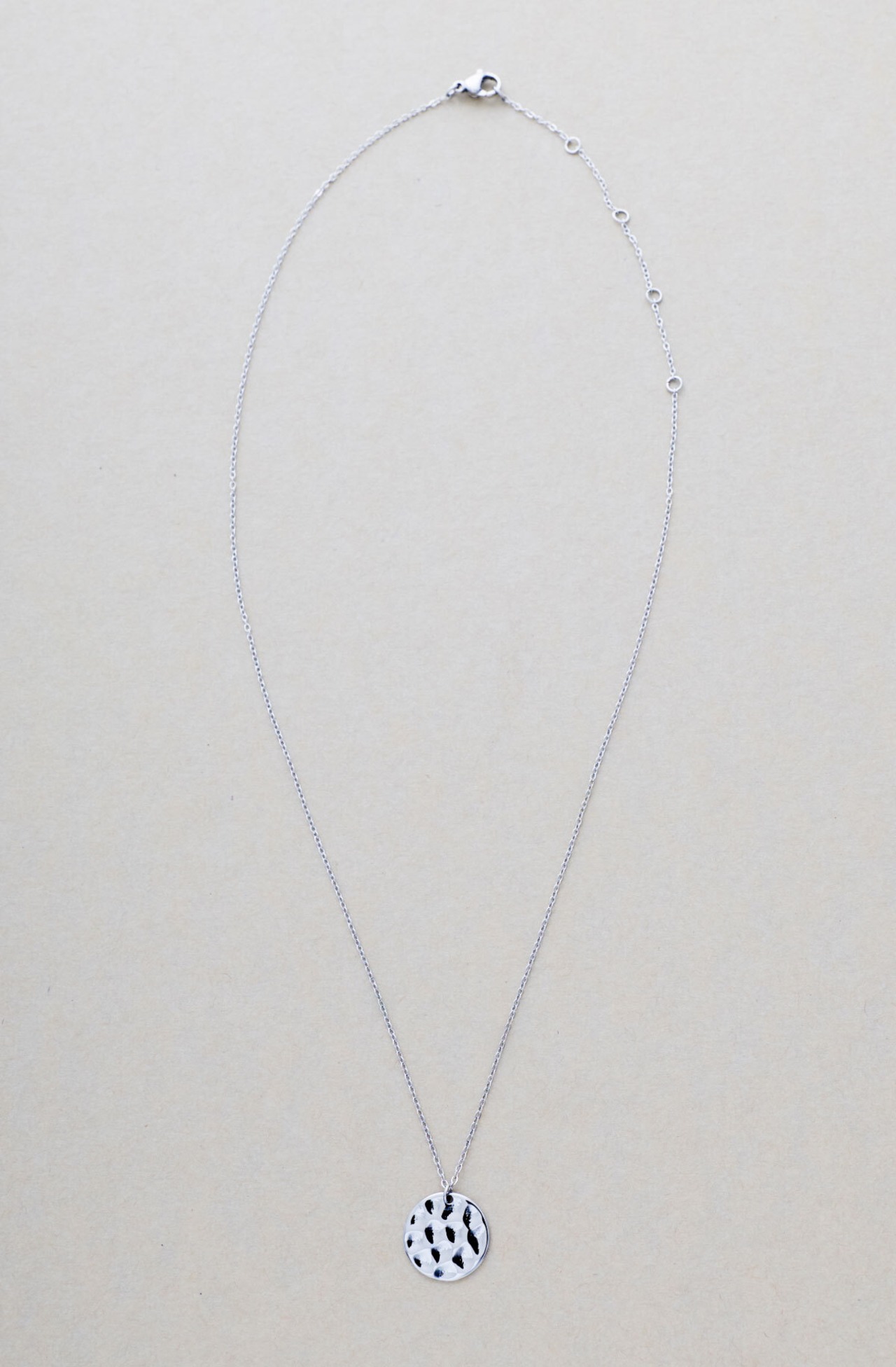 TEXTURE COIN NECKLACE (M)