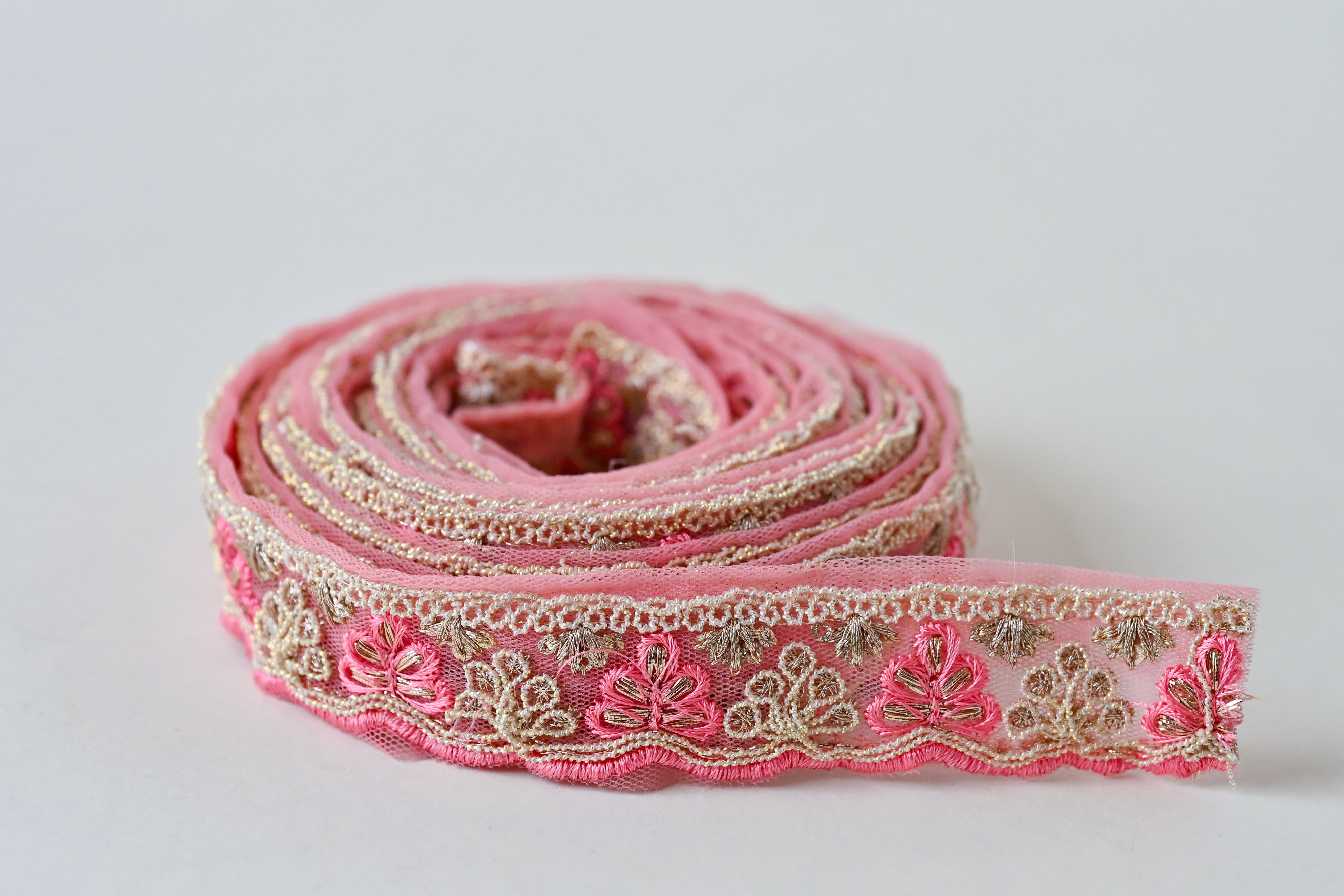 インドの刺繍リボン（お好きな柄を1メートル） | チェコガラスボタン