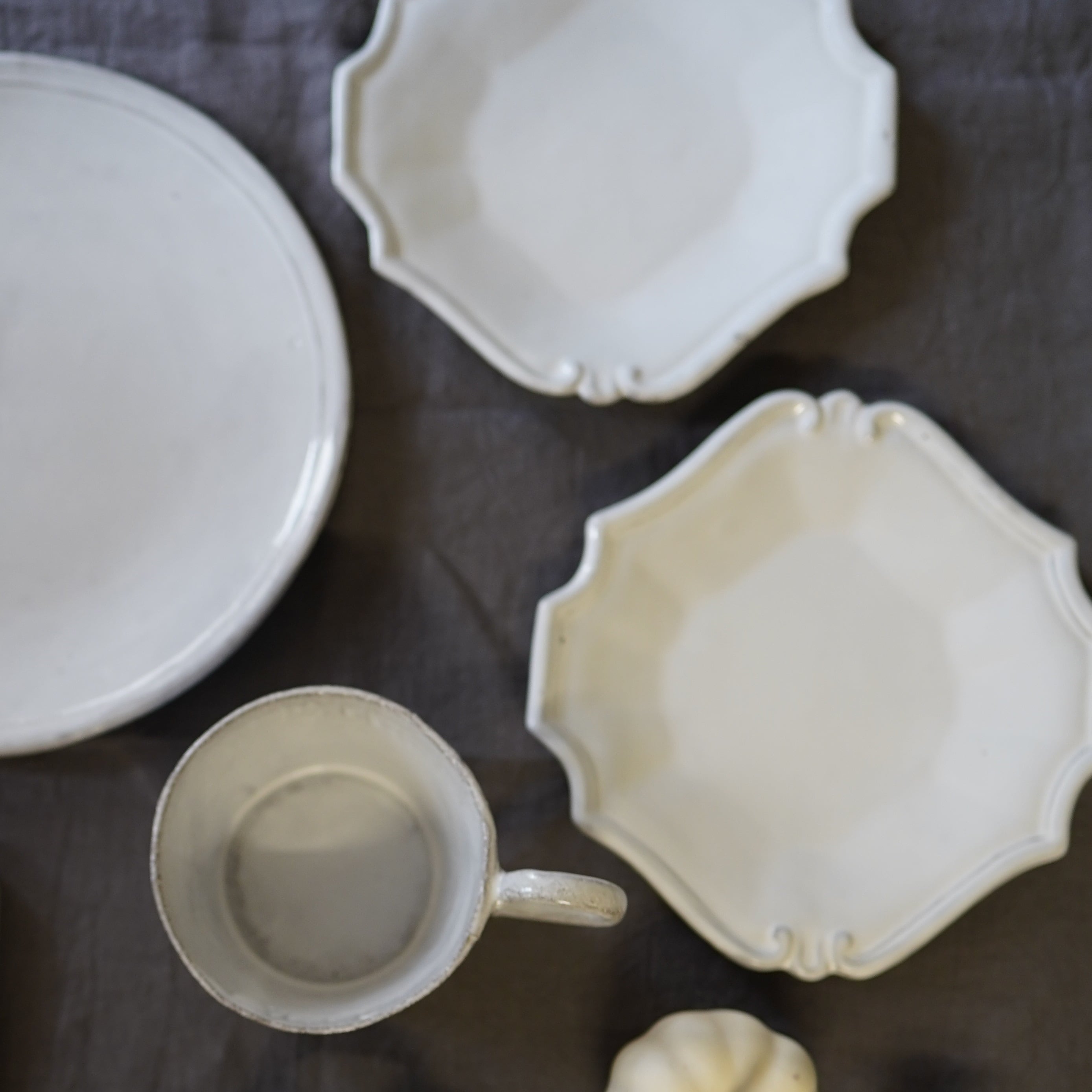 ASTIER de VILLATTE　SIMPLEシリーズのプレート２枚セット