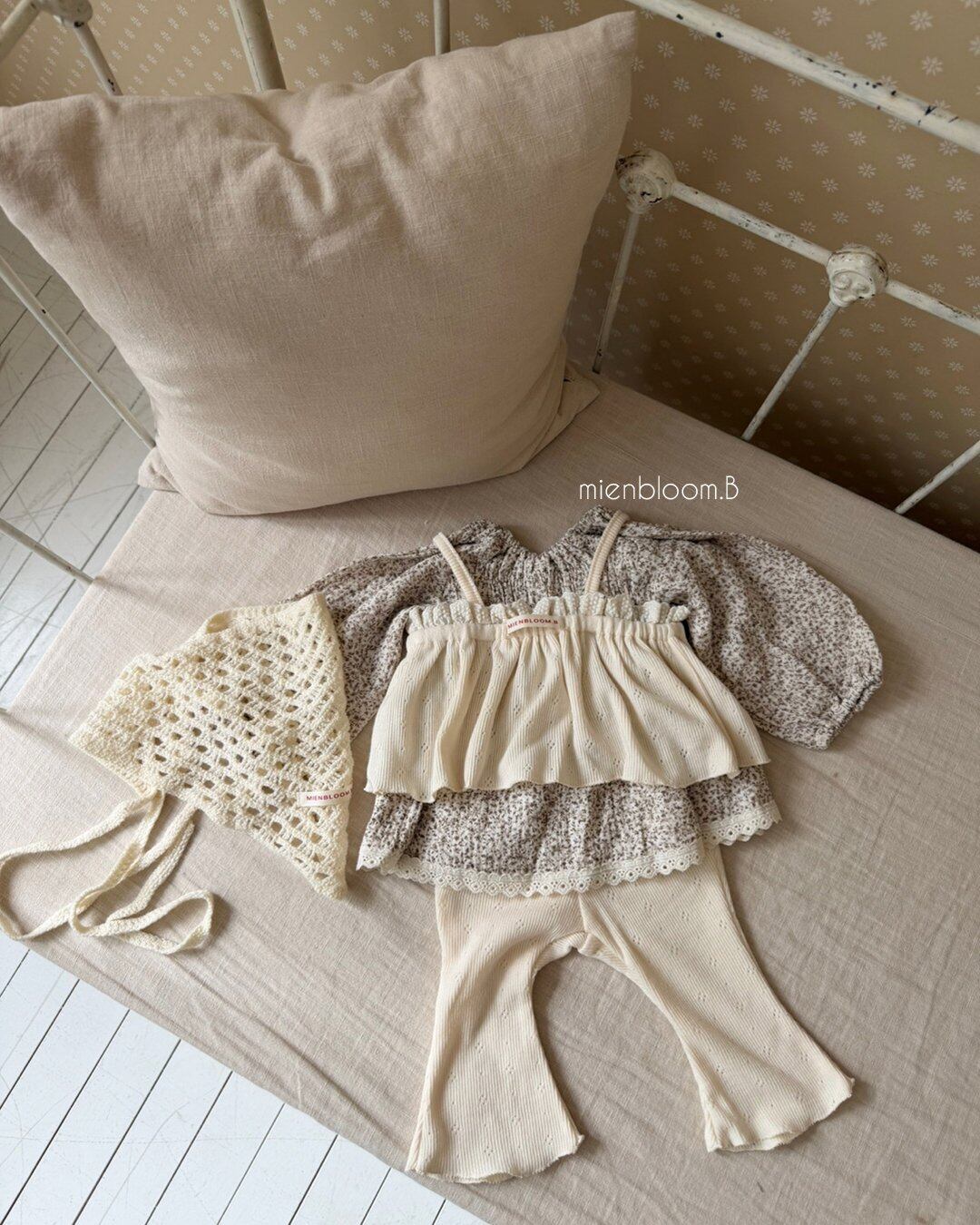 送料無料【予約】/ kids水彩画ブラウス / mienbloom