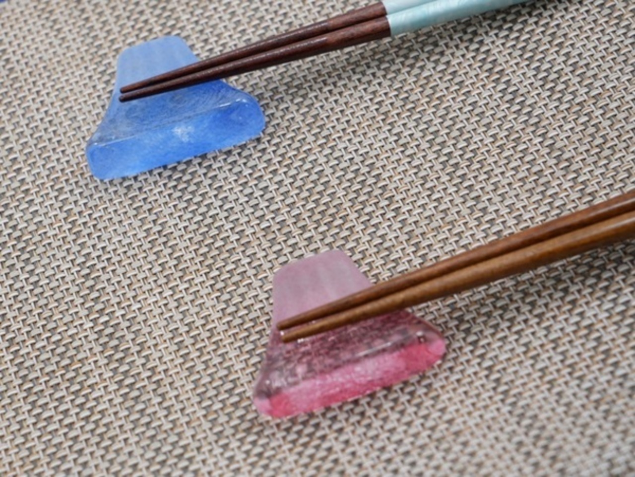 FUJIUTSUSHI 箸置き 赤富士