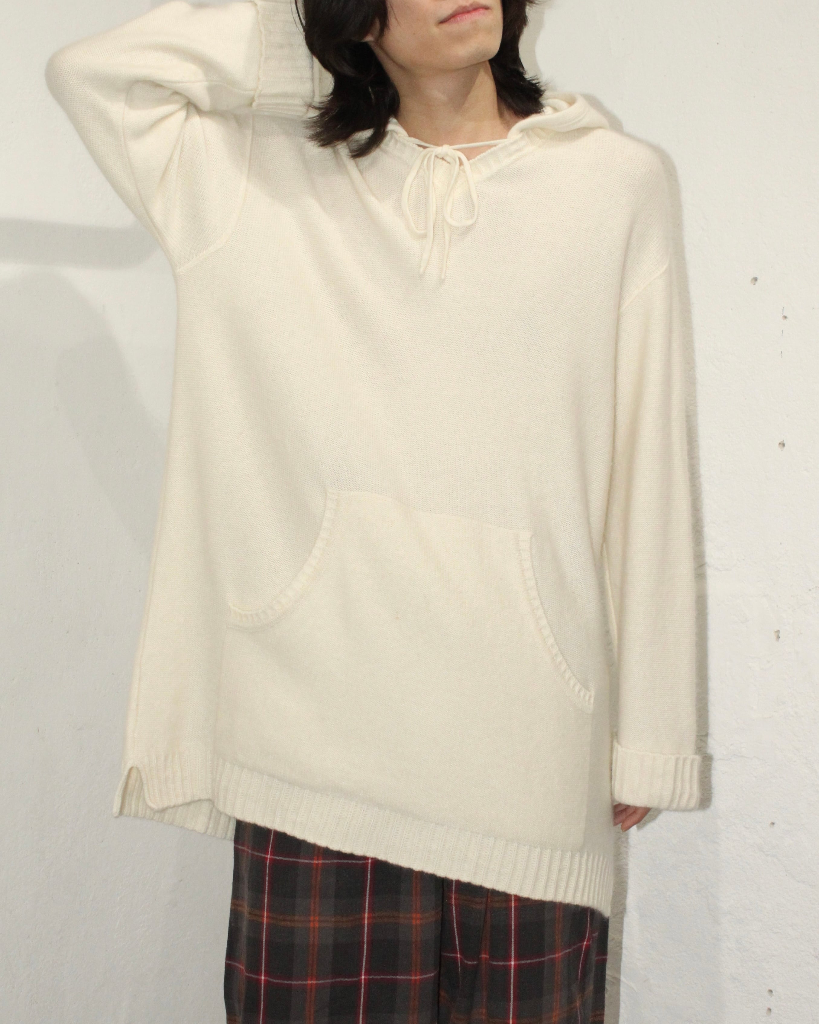 マックスマーラ　国内正規品　アンゴラ　バージンウール　ニットパーカー　イタリア製 マックスマーラ 国内正規品 アンゴラ バージンウール ニットパーカー