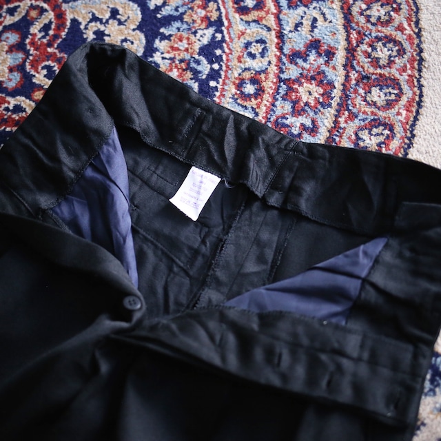 3-tuck tapered silhouette side adjuster black wide slacks