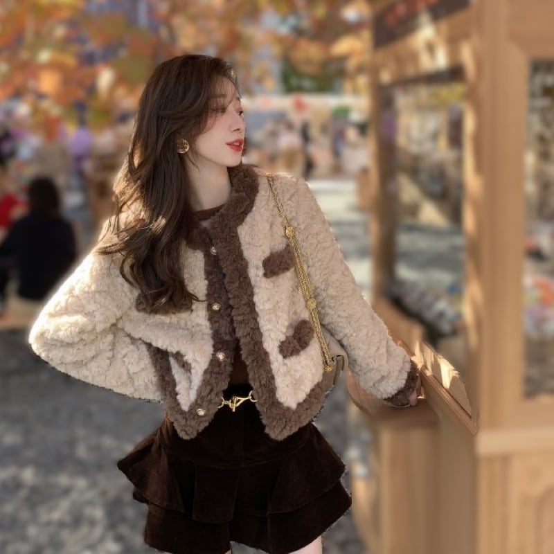 大人気❤️もこもこショートアウター 冬春デート女子会におすすめ 大人気❤️もこもこショートアウター 冬春デート女子会におすすめ