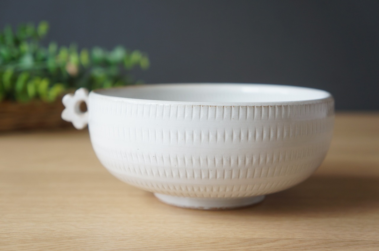 小石原焼　翁明窯元　小丼　アンティークホワイト  とびかんな  【37-473】