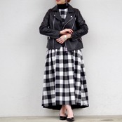 Pale Jute  Block check no-sleeve one-piece  short