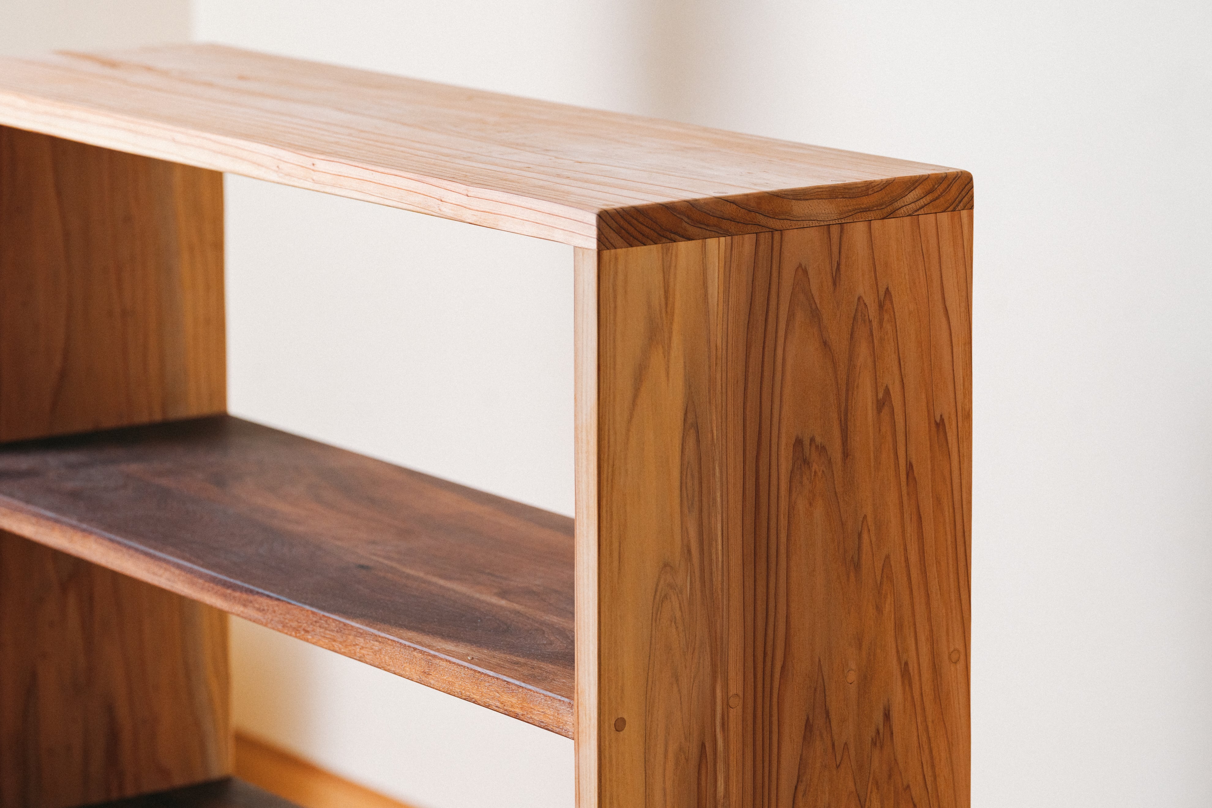 木棚　ウォールナット（送料込み） Woody Prime Walnut ウォールナット材 木製キャビネット三段六杯