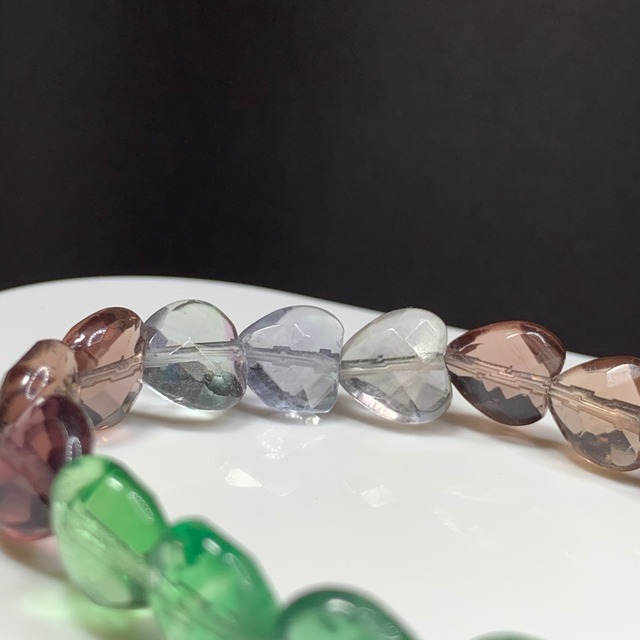 フローライトハートカットブレスレット