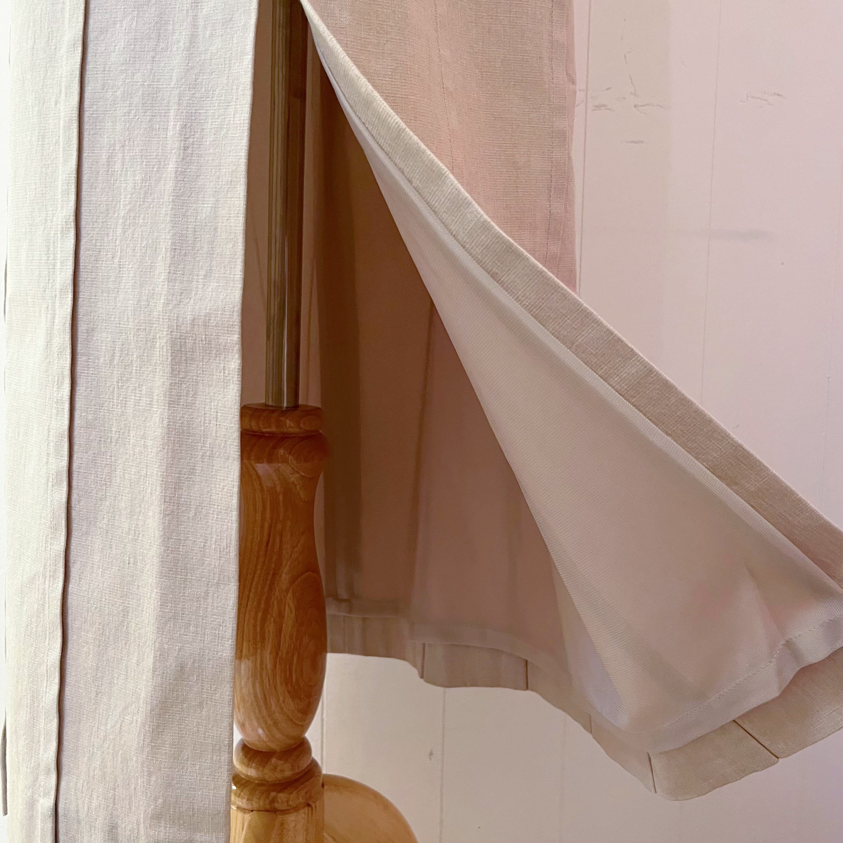 beige pleats side slit long skirt