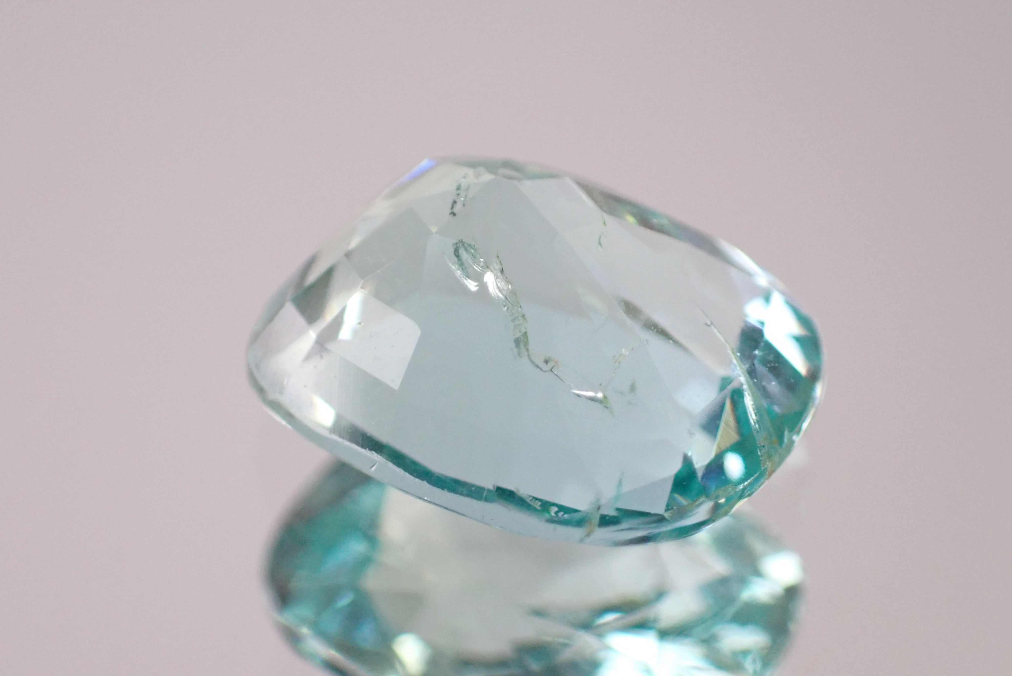 グリーンアクアマリン 2.41ct [C12-1032] | differencee(ディファレンシー)