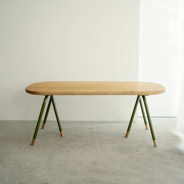 oval top plate + steel pipe leg table　／　ナラ材オーバル天板テーブル