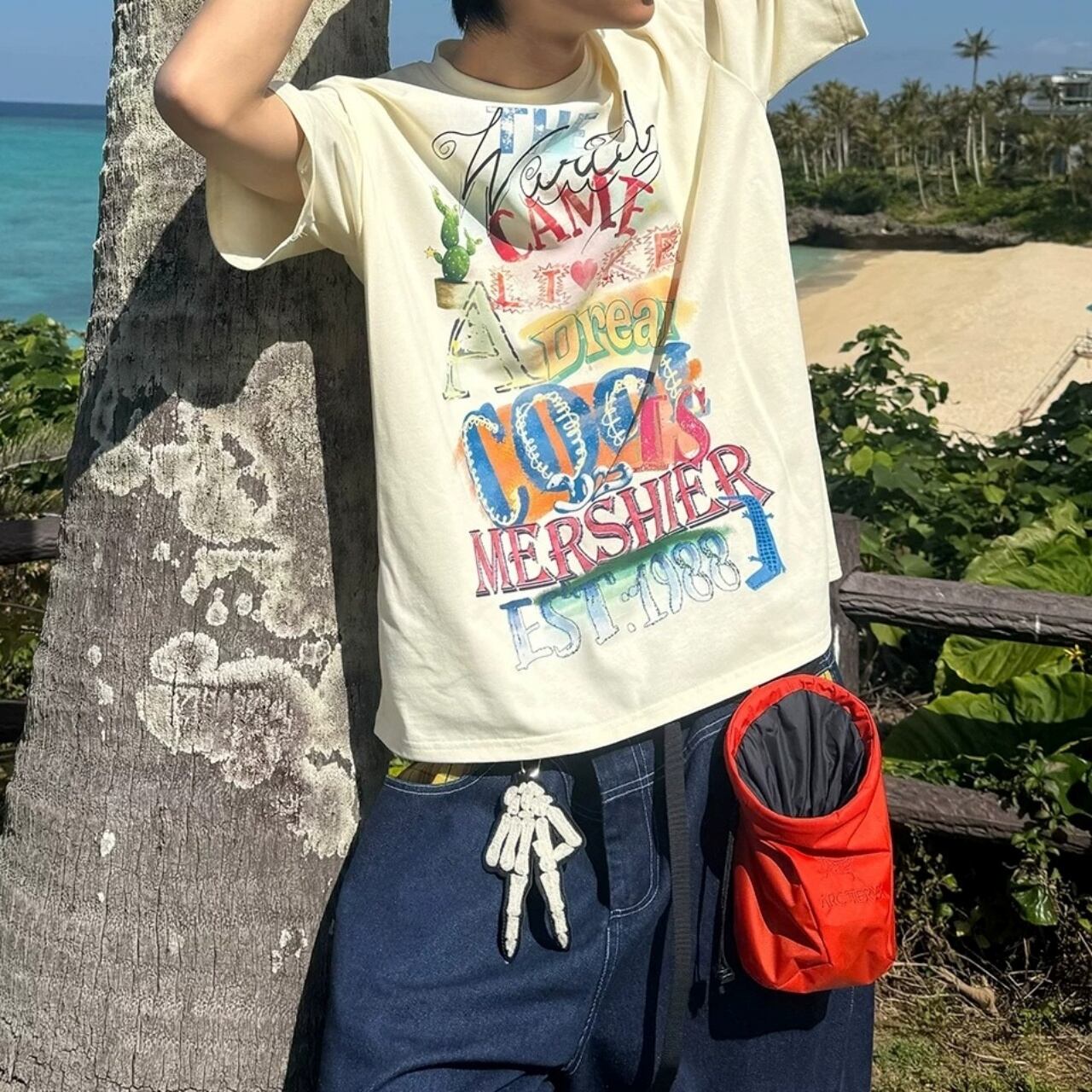 カラフルアートタイポグラフィTシャツ 2col A00378