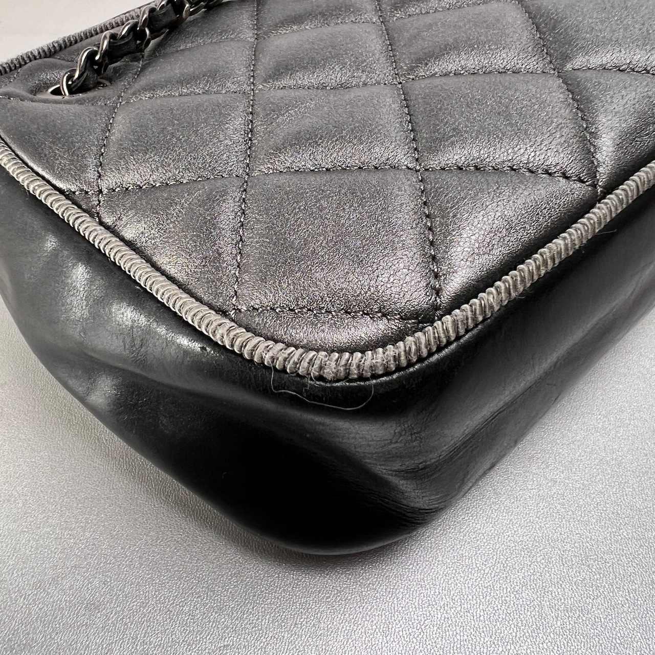 CHANEL シャネル ココマーク レザー ショルダーバッグ グレー A-14264