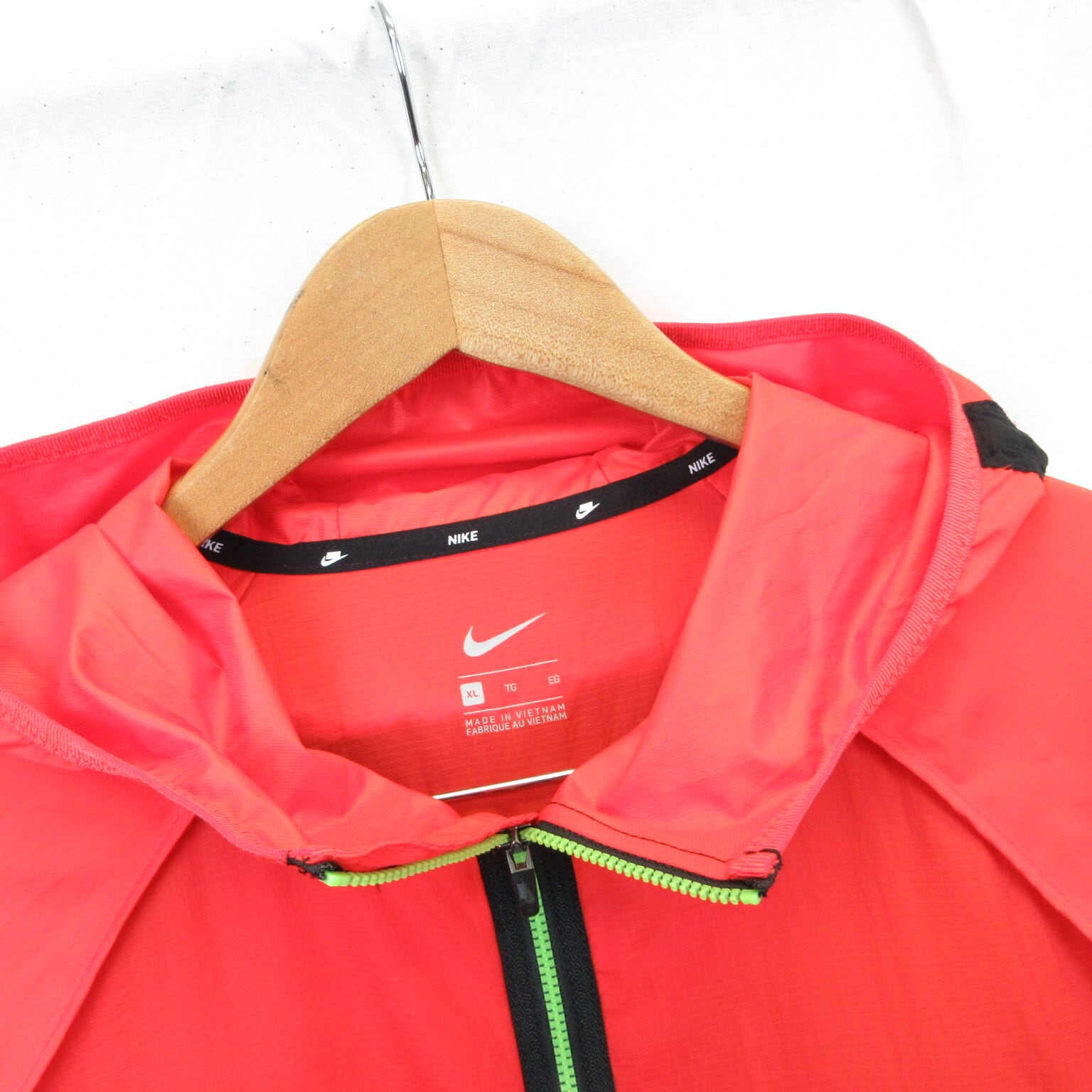 【美品】NIKE BV5571-480 ウィンドランナージャケット XLサイズ 美品 NIKE DRI-FIT ウィンドランナー ジャケット BV5571 sizeXL/ナイキ