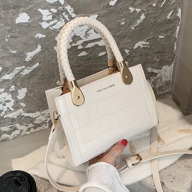 ショルダーバッグ スクウェア 手作りハンドバック64792102971