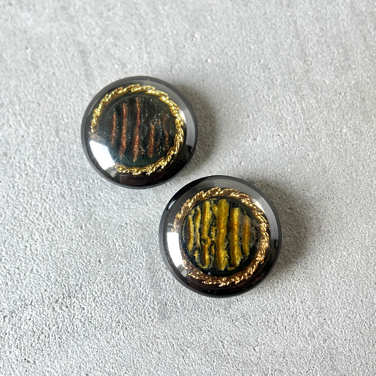 【2個セット】ブラック×アンバーミックス ゴールドリング 18mm・画像5