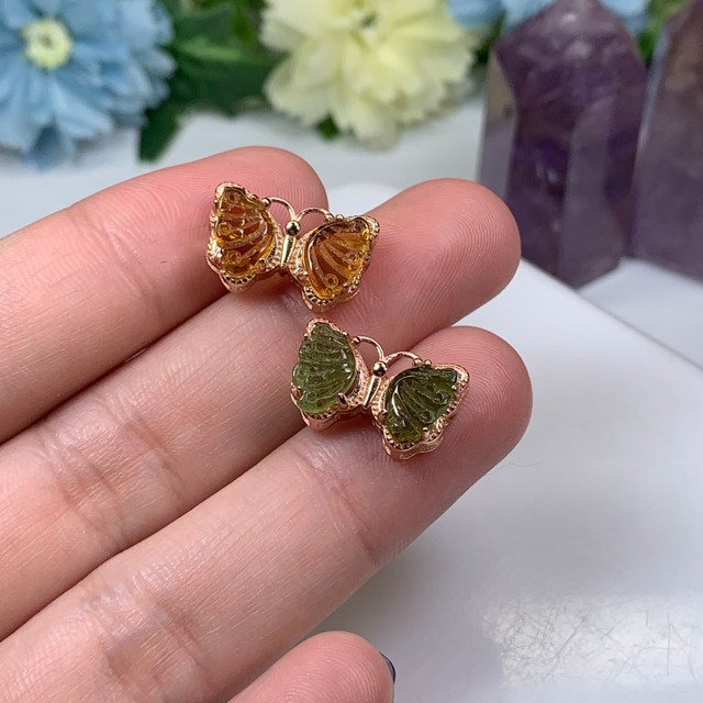 11.トルマリン蝶々・貫通穴☆パーツ 2色セット