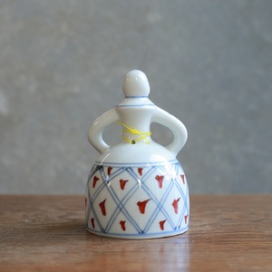 優しく見つめる、砥部焼の呼び鈴 2