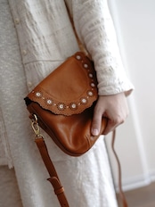 Rosalie Scallop Leather Shoulder Bag F0787