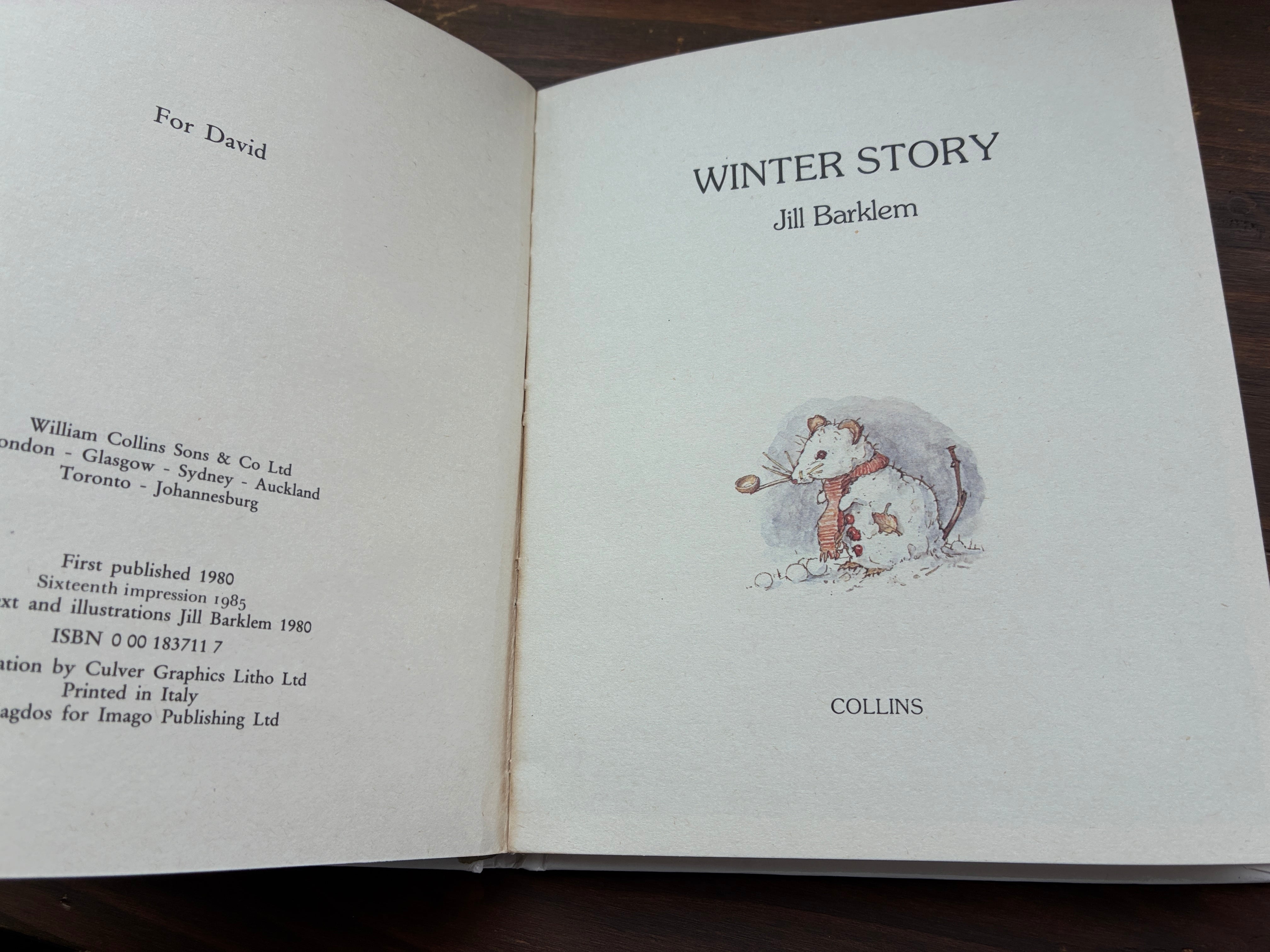 BRAMBLY 　HEDGE (のばらの村のものがたり））