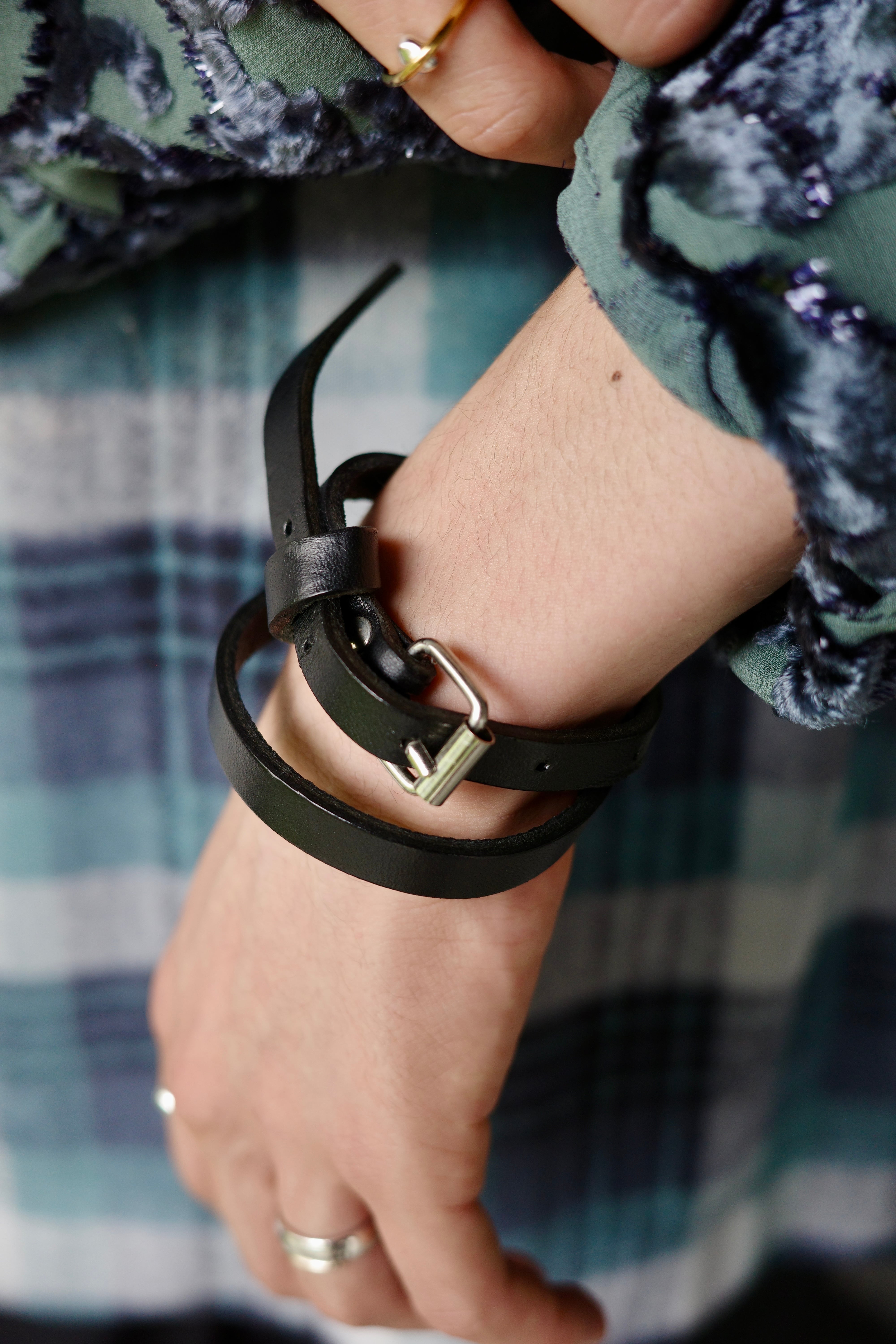 MARINA YEE【”ORIGAMI” BRACELET -Black-】 | lloomm