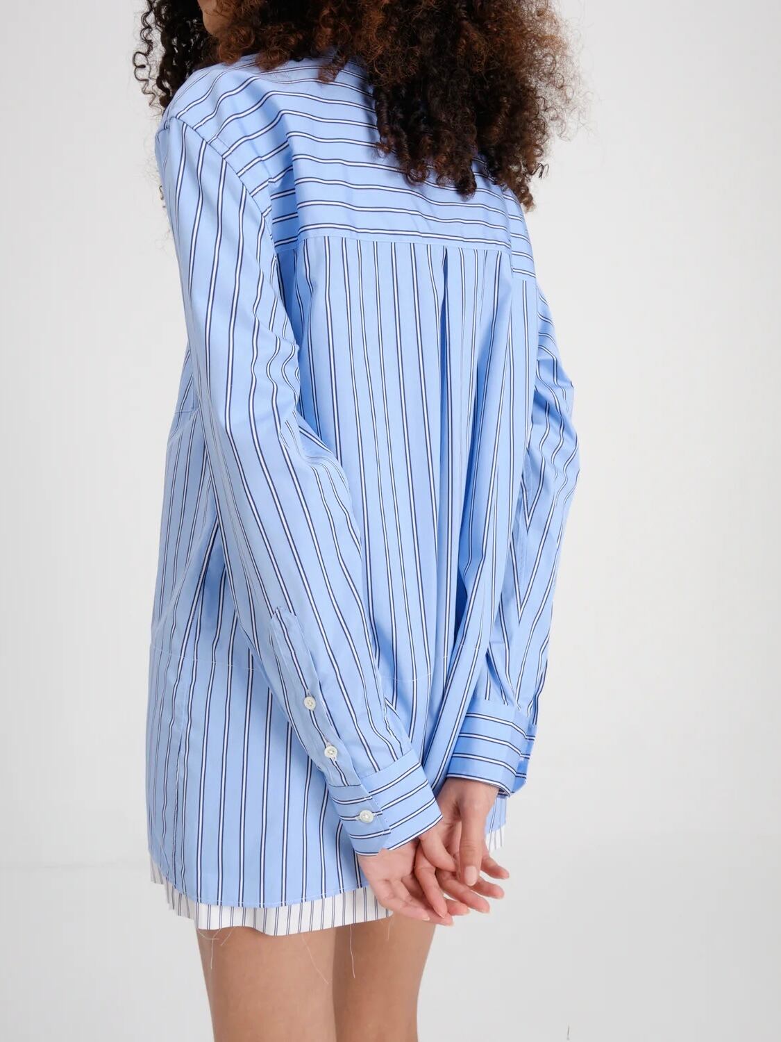 オムガールズ HOMME GIRLS MINI SHIRT DRESS ミニシャツドレス S＼ブルー ブラウス ストライプ コットン【2400014917543】 Blue Shirt Minidress by HommeGirls on Sale