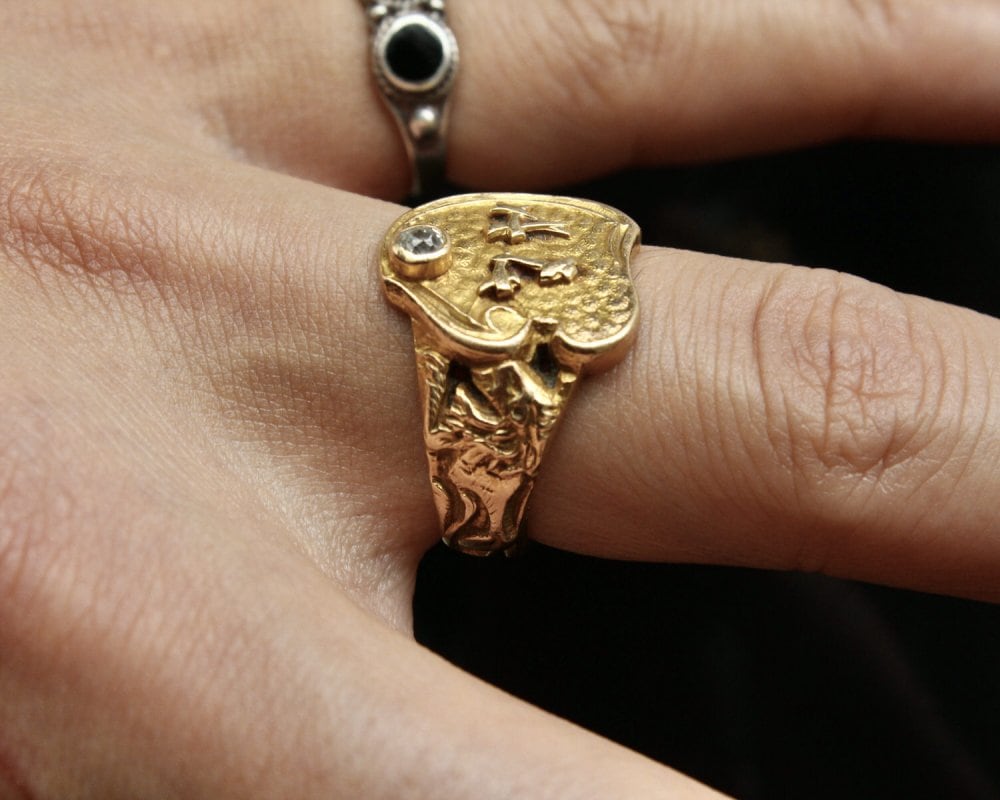 Antique Signet Ring [1800s ~ Victorian] [14k Gold & Diamond] Lion Design |  beruf