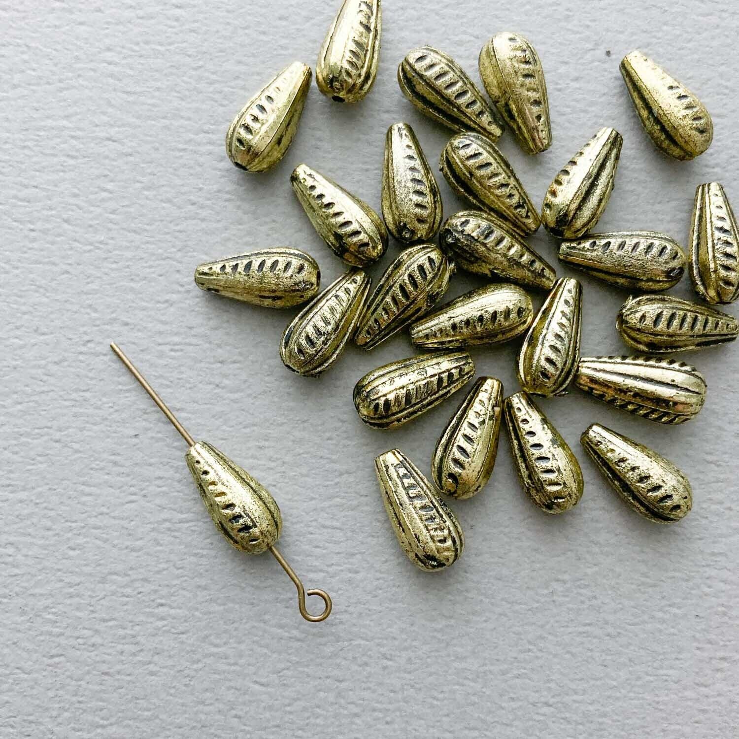 ひまわりの種風しずく型ビーズパック | Dua-アクセサリーパーツショップ