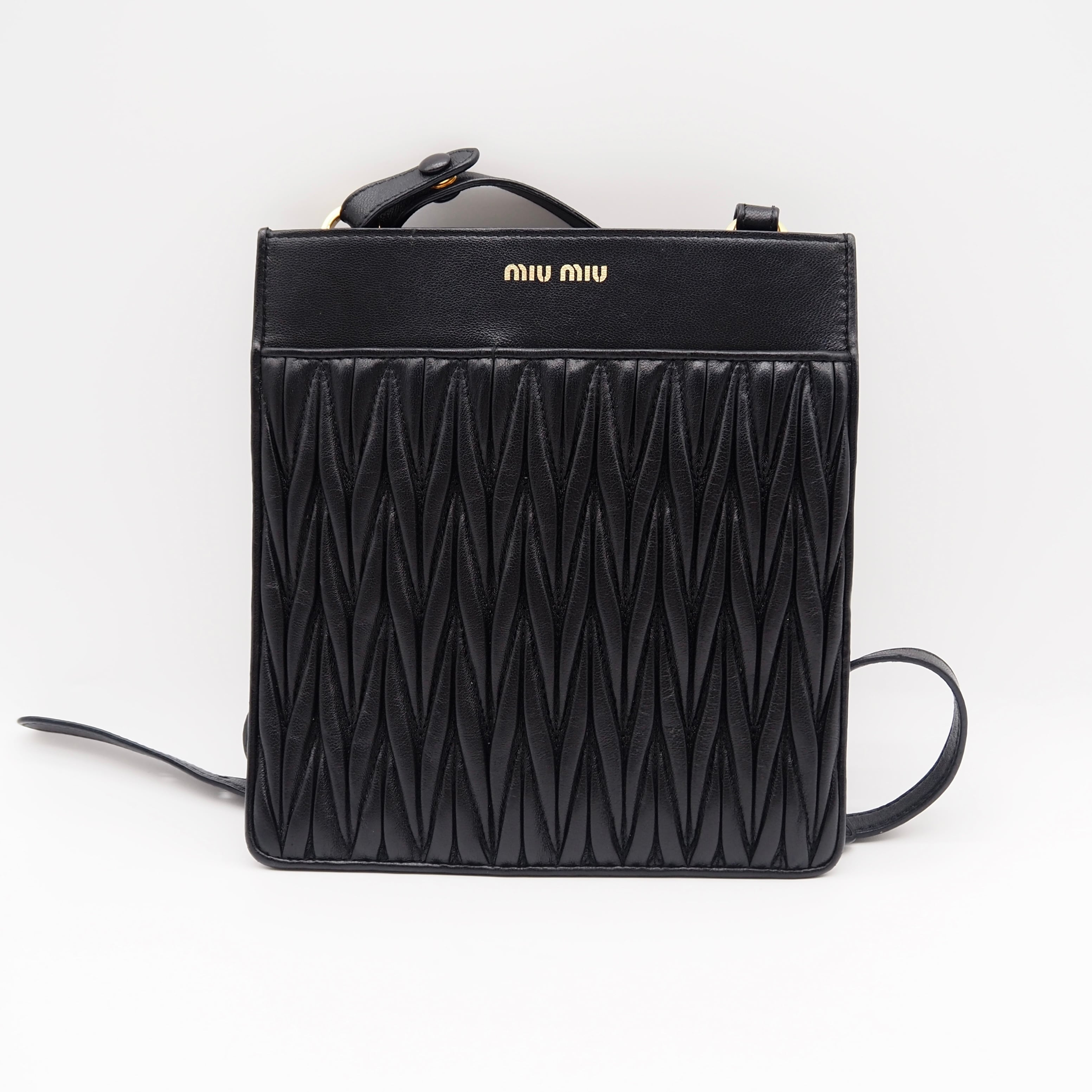 MIUMIU マテラッセ レザー ショルダーバッグ ミュウミュウ | 2122TOKYO