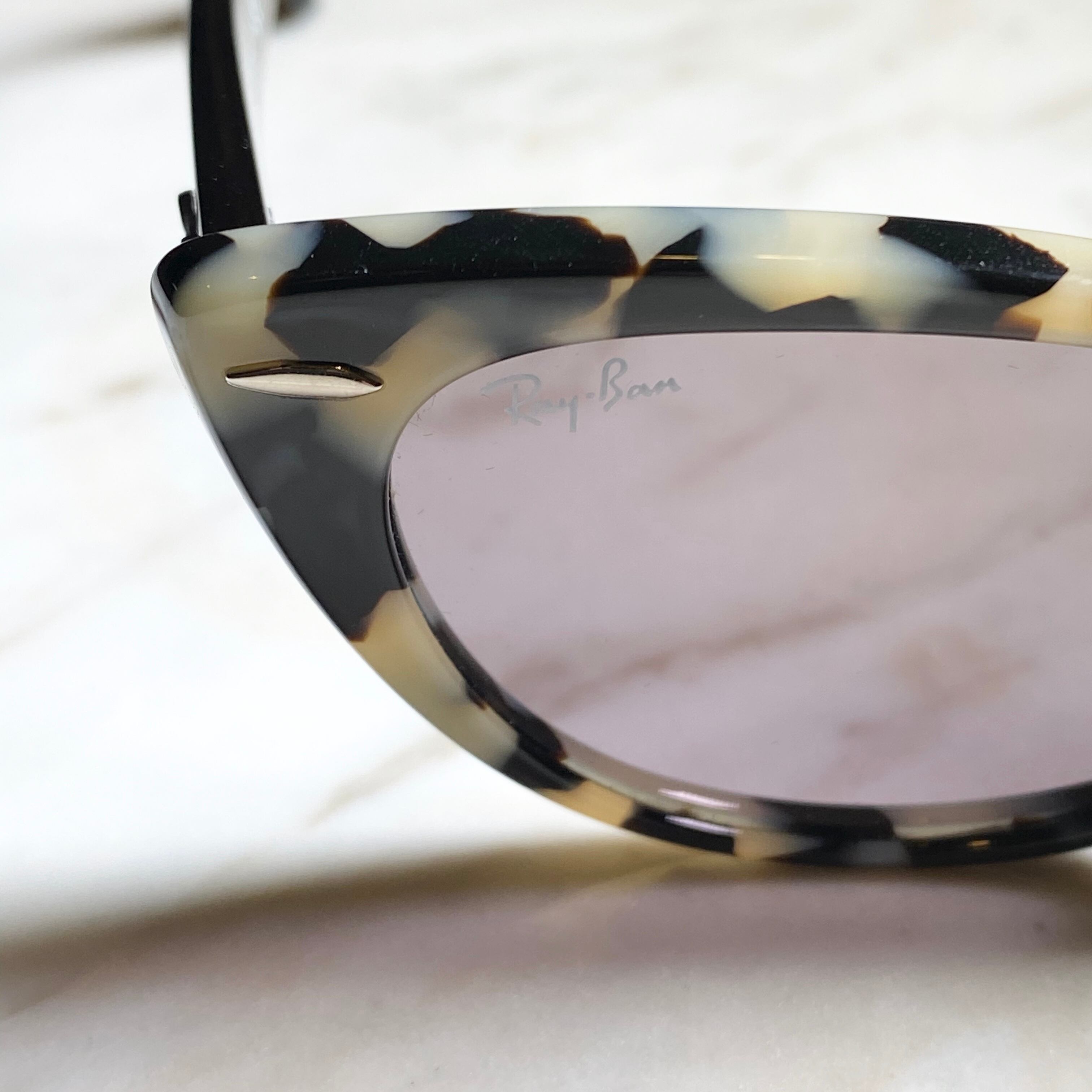 RAY-BAN cat's eye frame sunglasses “NINA” | NOIR ONLINE