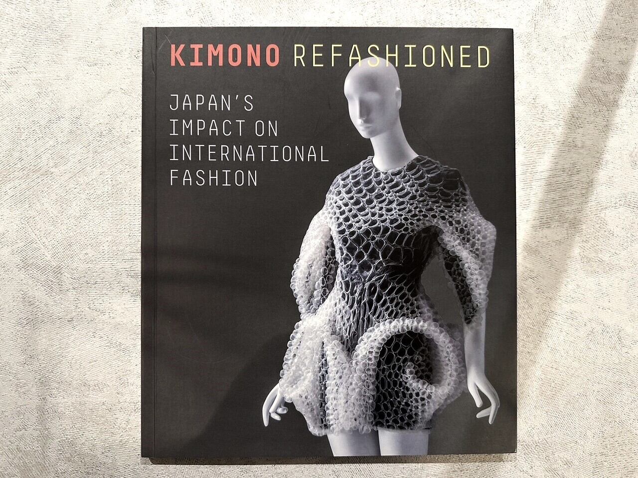 【VF247】Kimono Refashioned: Japan's Impact on International Fashion /visual book