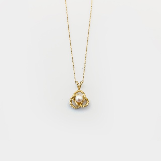 14K Yellow Gold Entwined Pearl Knot Necklace 