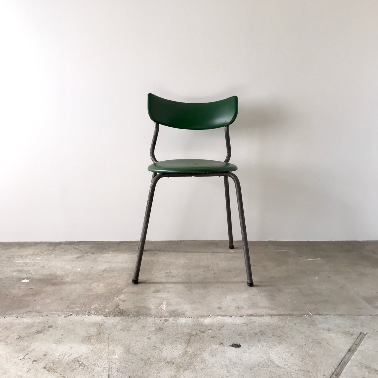 椅子　スチール脚　/　古道具