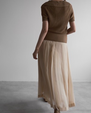 HERMÈS　COLLARED RIB KNIT TOP