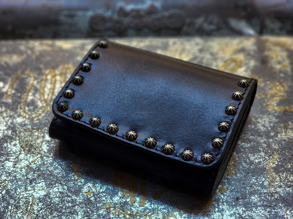 J011】LEATHER STUDS WALLET 栃木レザー レザー スタッズウォレット