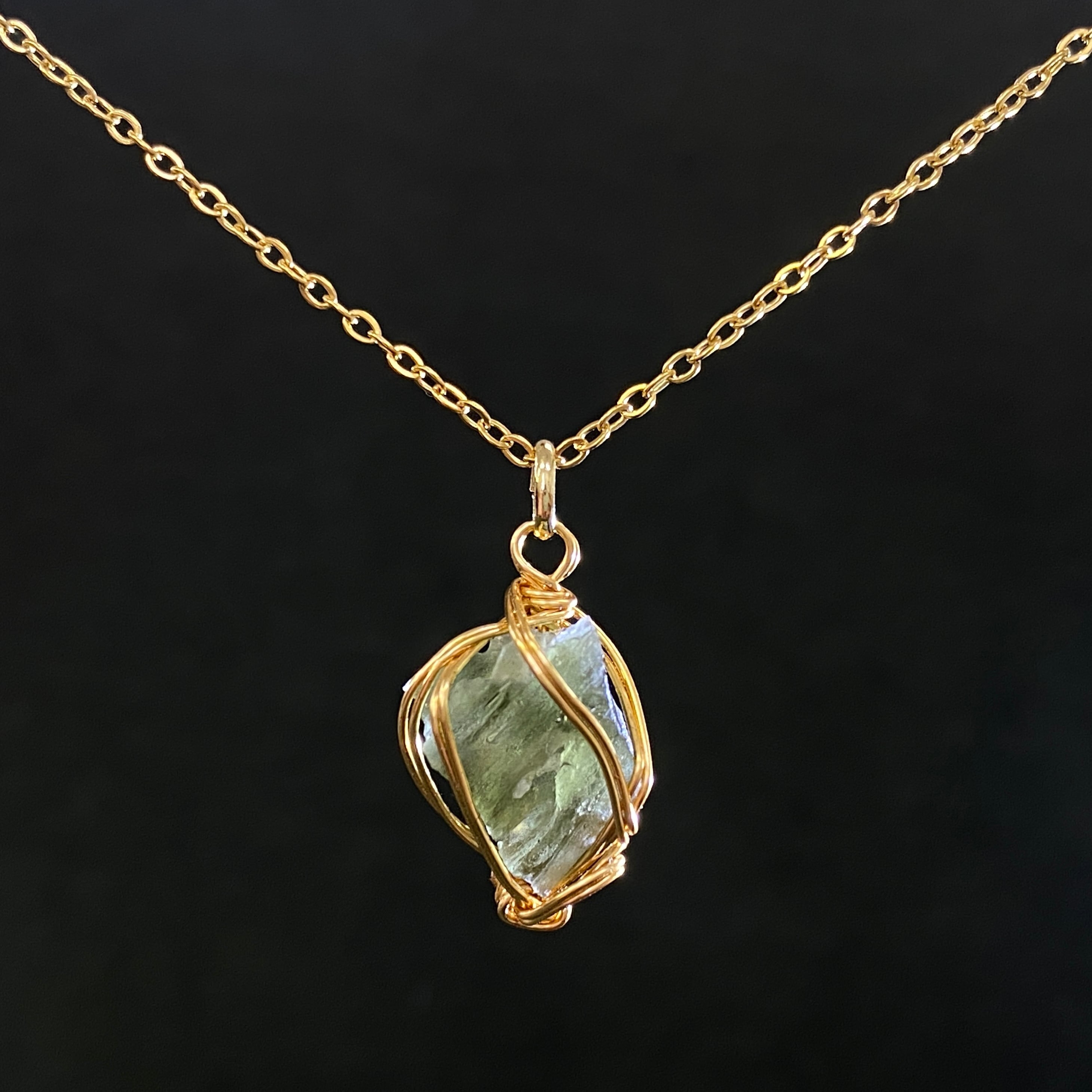 Moldavite モルダバイト | 【隕石屋】METEOS（メテオス）