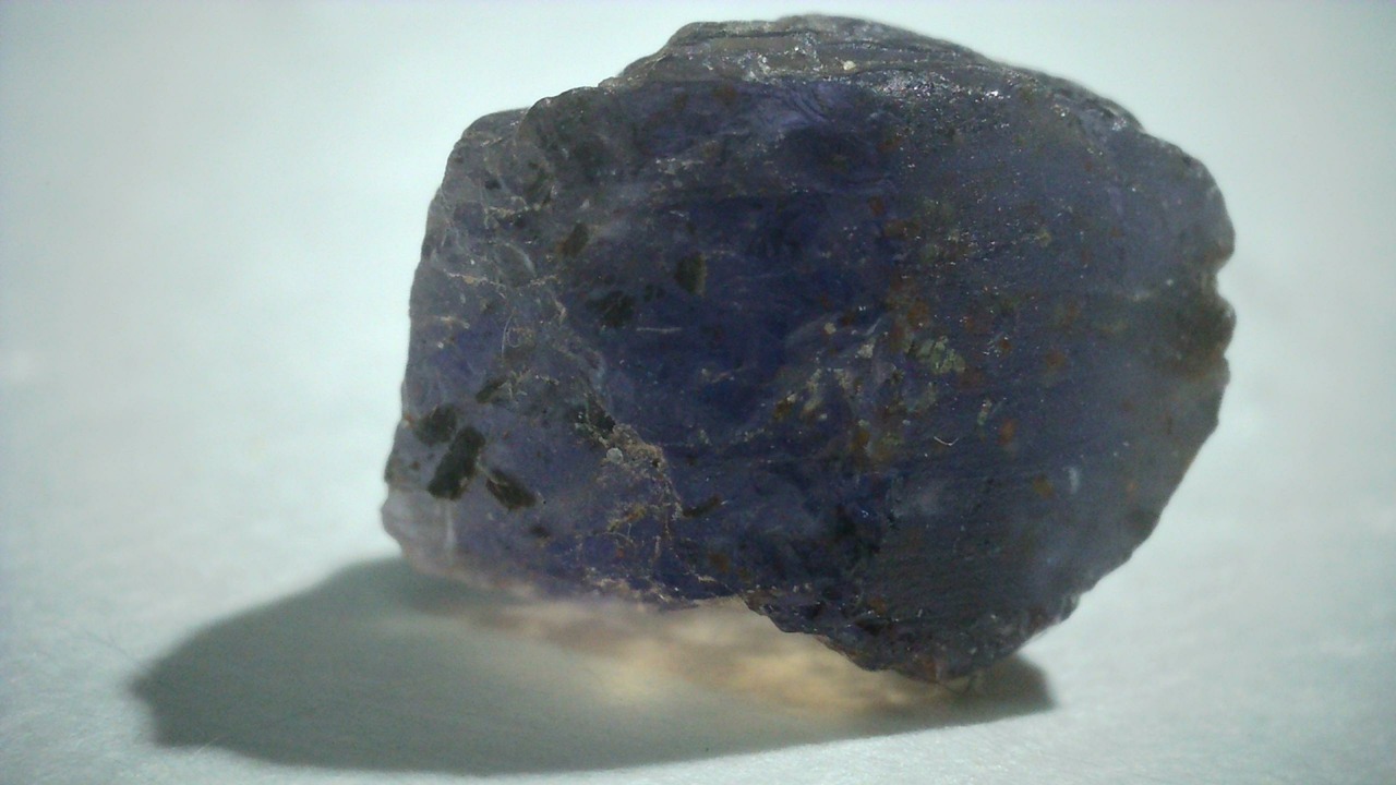 アイオライトサンストーン原石　3.64ct　[B4−138]