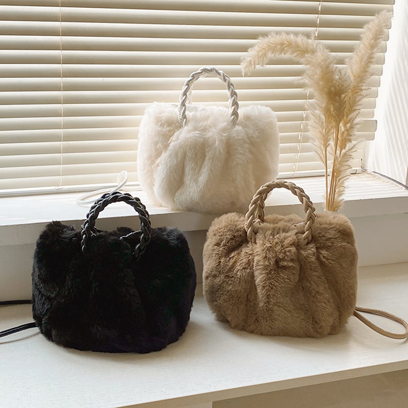 モス グリーン ハンドメイド感有り ボディーバックショルダー付き モズ