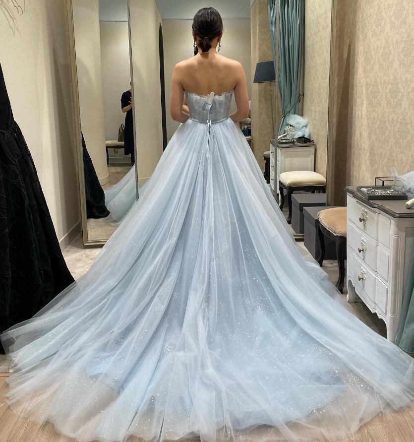 爽やかで優しいブルー カラードレス オフショルダー キラキラチュール 花嫁