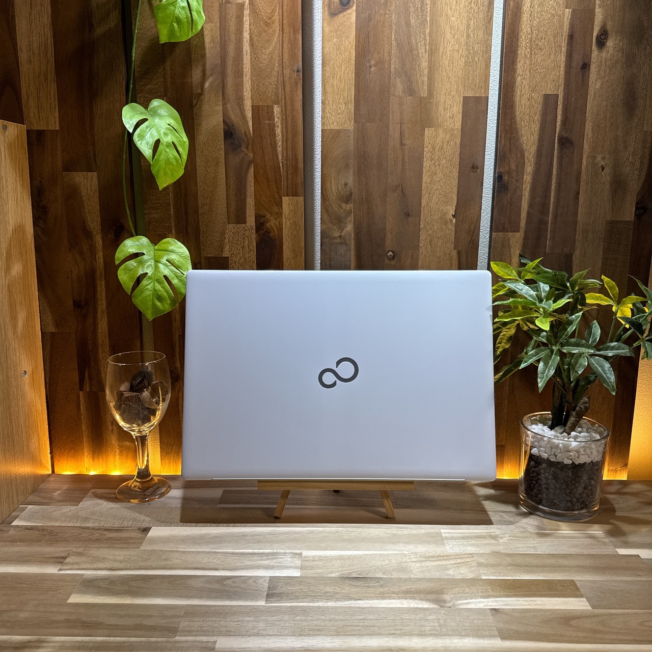 \ 公式ショップ限定価格❣️/ 準美品《ハイスペック》LIFEBOOK AH50/F1 Ryzen 7 メモリ8GB SSD256GB FHDノートパソコン 安心サポート&3ヶ月保証付き