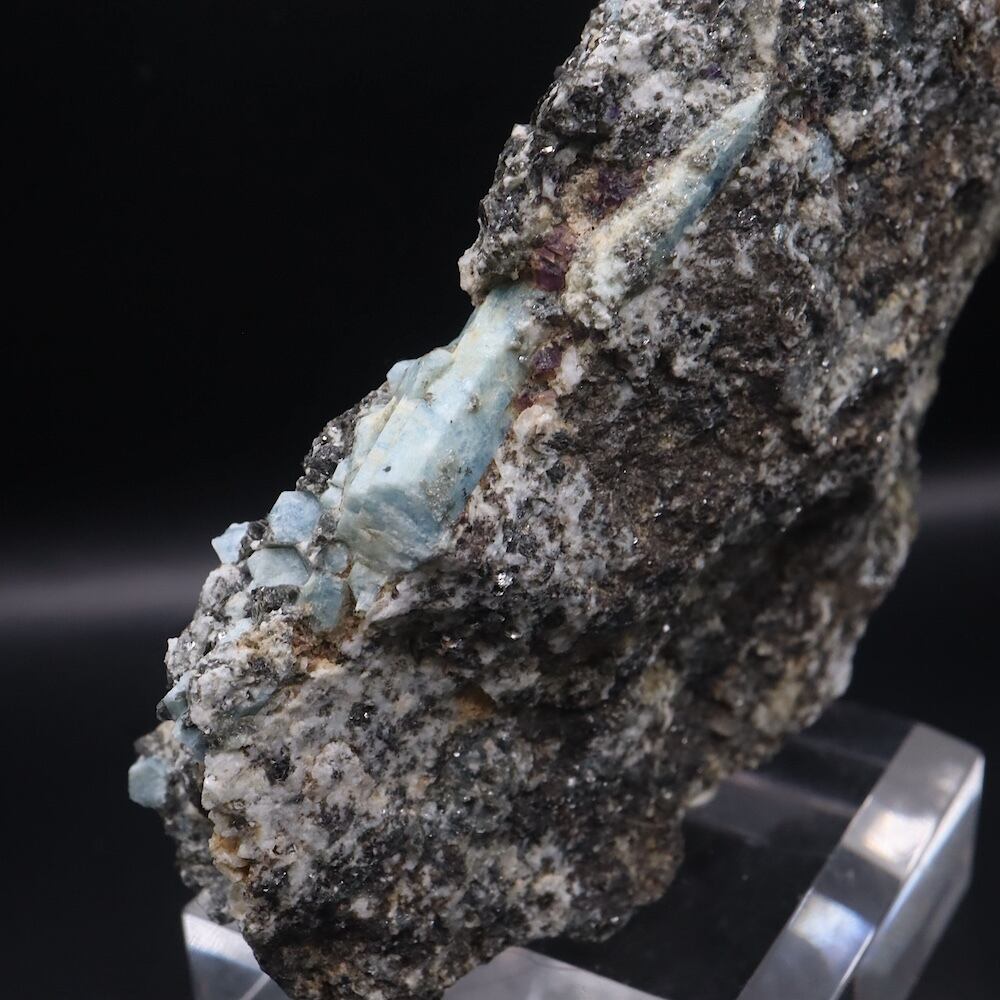自主採掘！アクアマリン カリフォルニア産 211.7g AQ341 原石 鉱物
