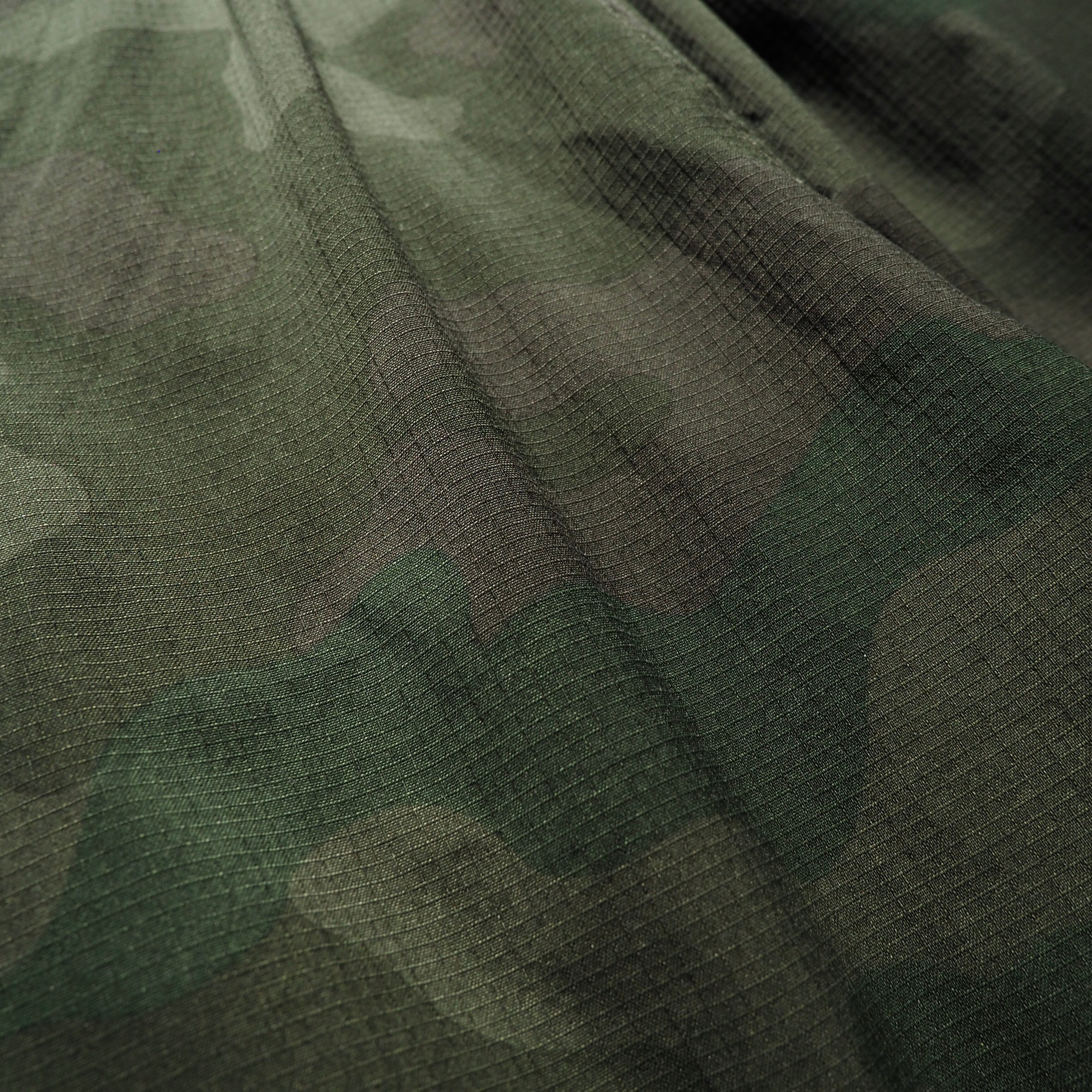 2000s ” Columbia ” Tech side Pockets × camouflage pattern short pants