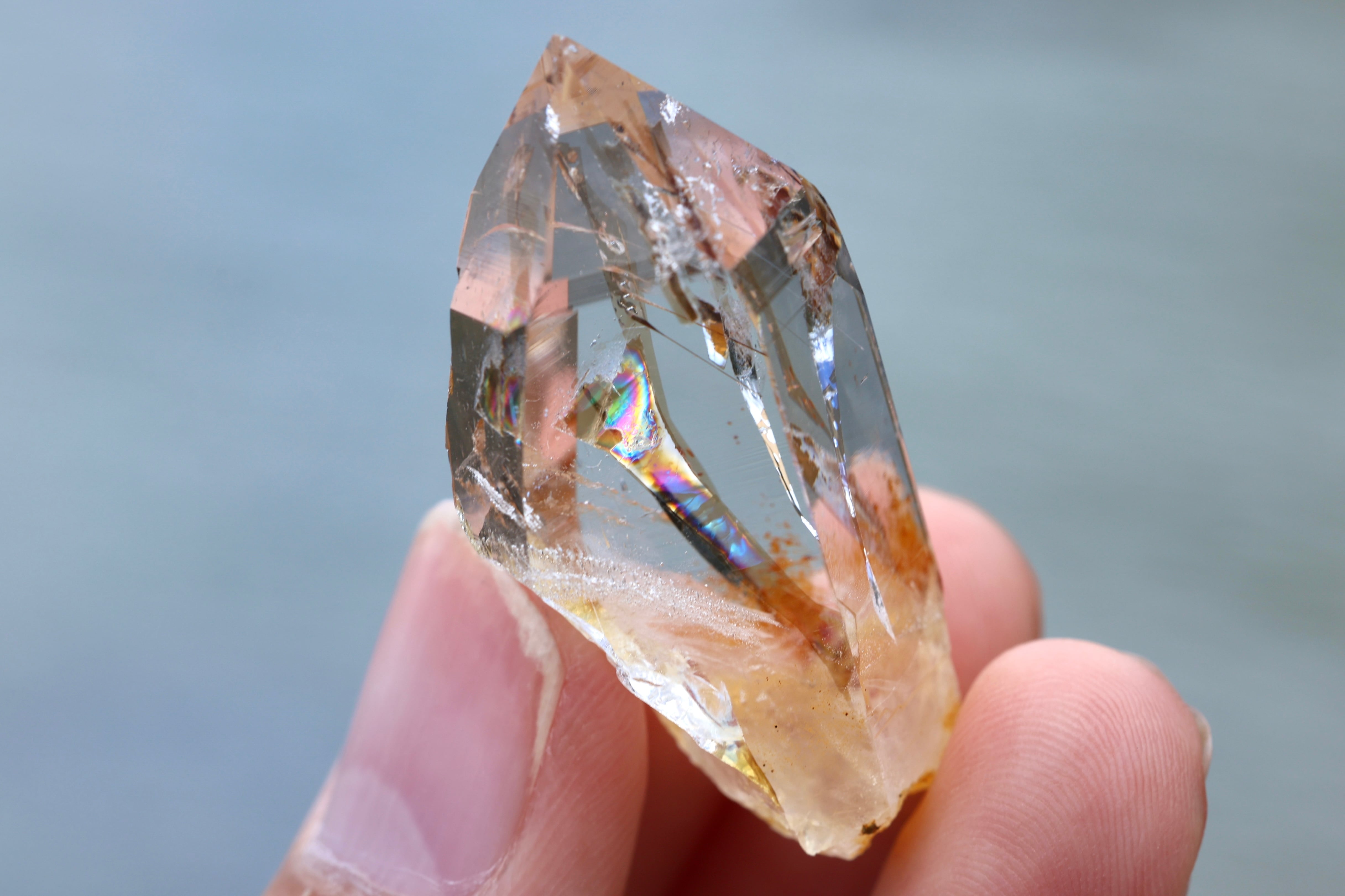 ヒマラヤ水晶 ガネーシュヒマール産 虹入り | 石垣島の夜光貝