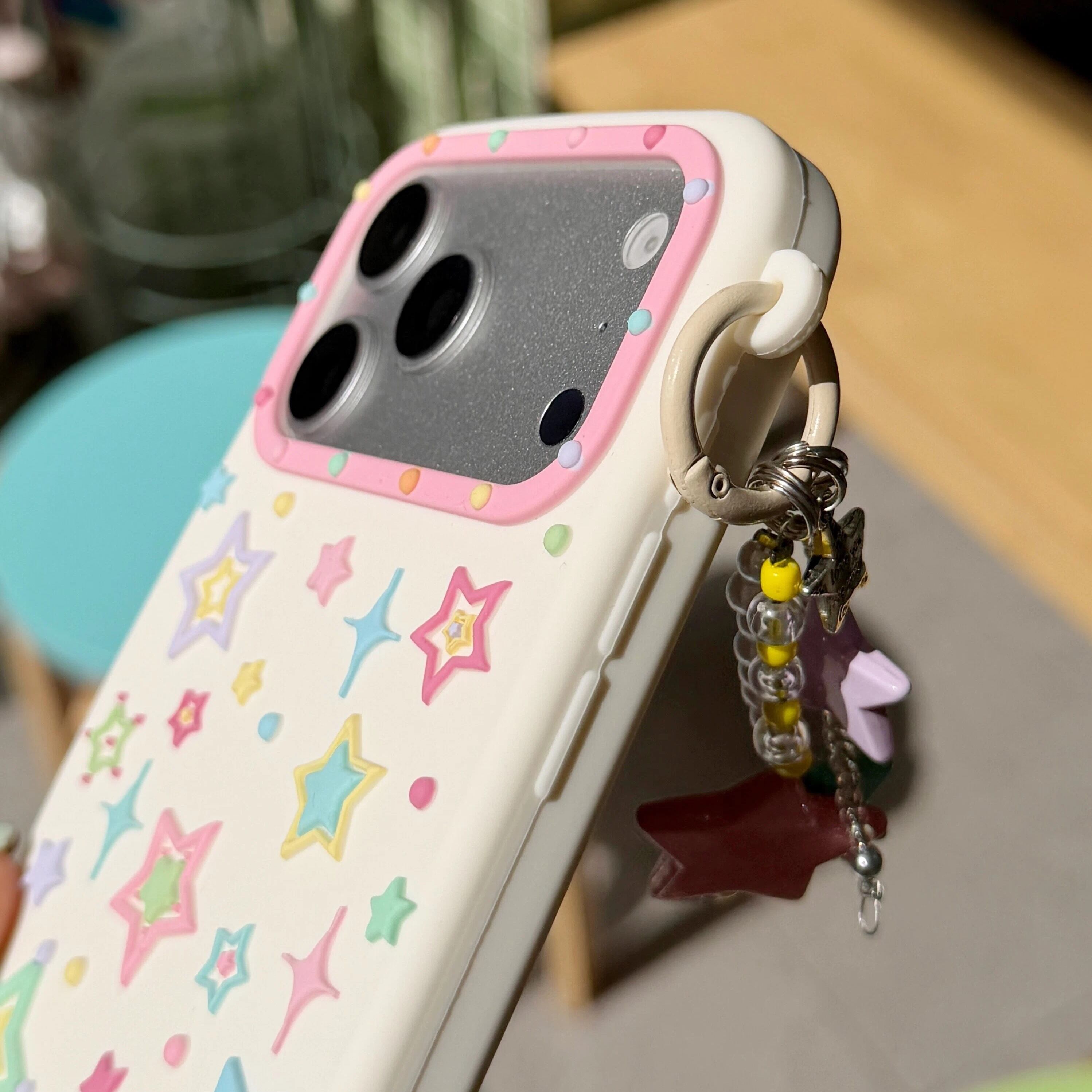 立体 星 iPhone 17 16 15 14 13 ケース シリコン ビーズストラップ付き
