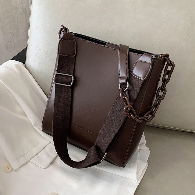 カジュアルレッド メッセンジャーバッグ 手作りハンドバック64972890045