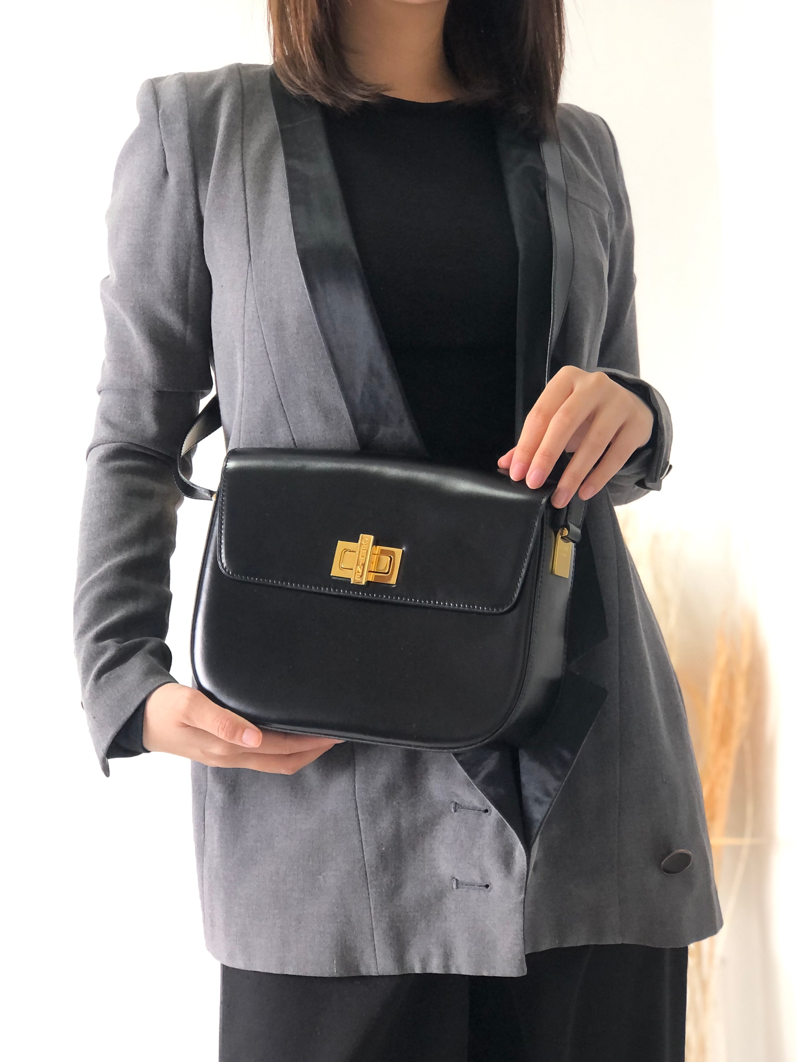 CELINE セリーヌ ターンロック ロゴ レザー ショルダーバッグ ブラック vintage ヴィンテージ オールド igkid8 |  VintageShop solo powered by BASE