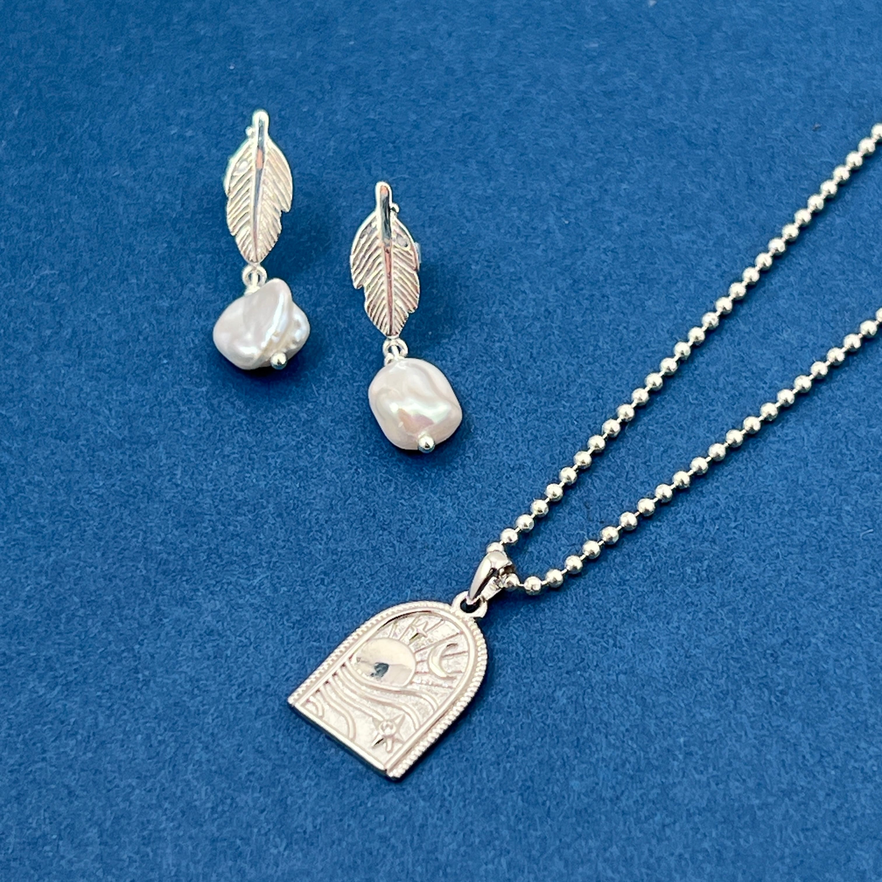 窓から見えた 海の景色 ネックレス 月星 | 【公式通販】鎌倉のシルバー