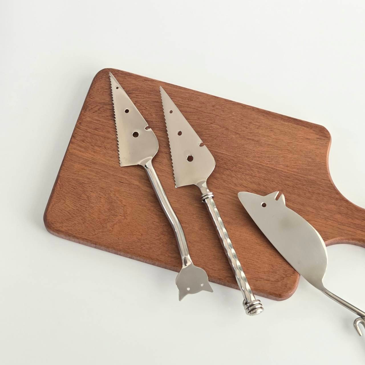 チーズナイフ　ベーシック