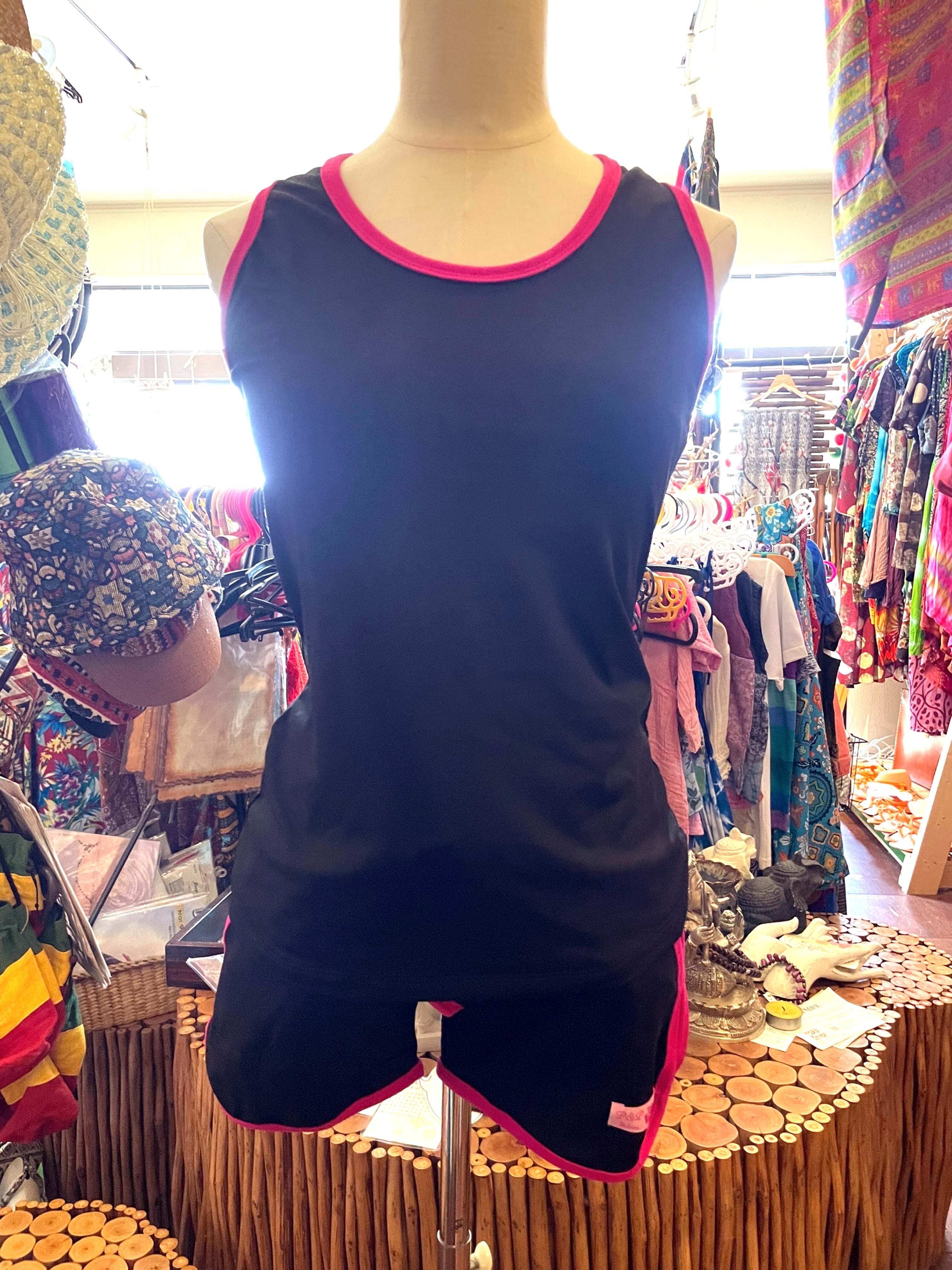 タンクトップ ショートパンツ 2点セット スポーツウェア ストレッチ