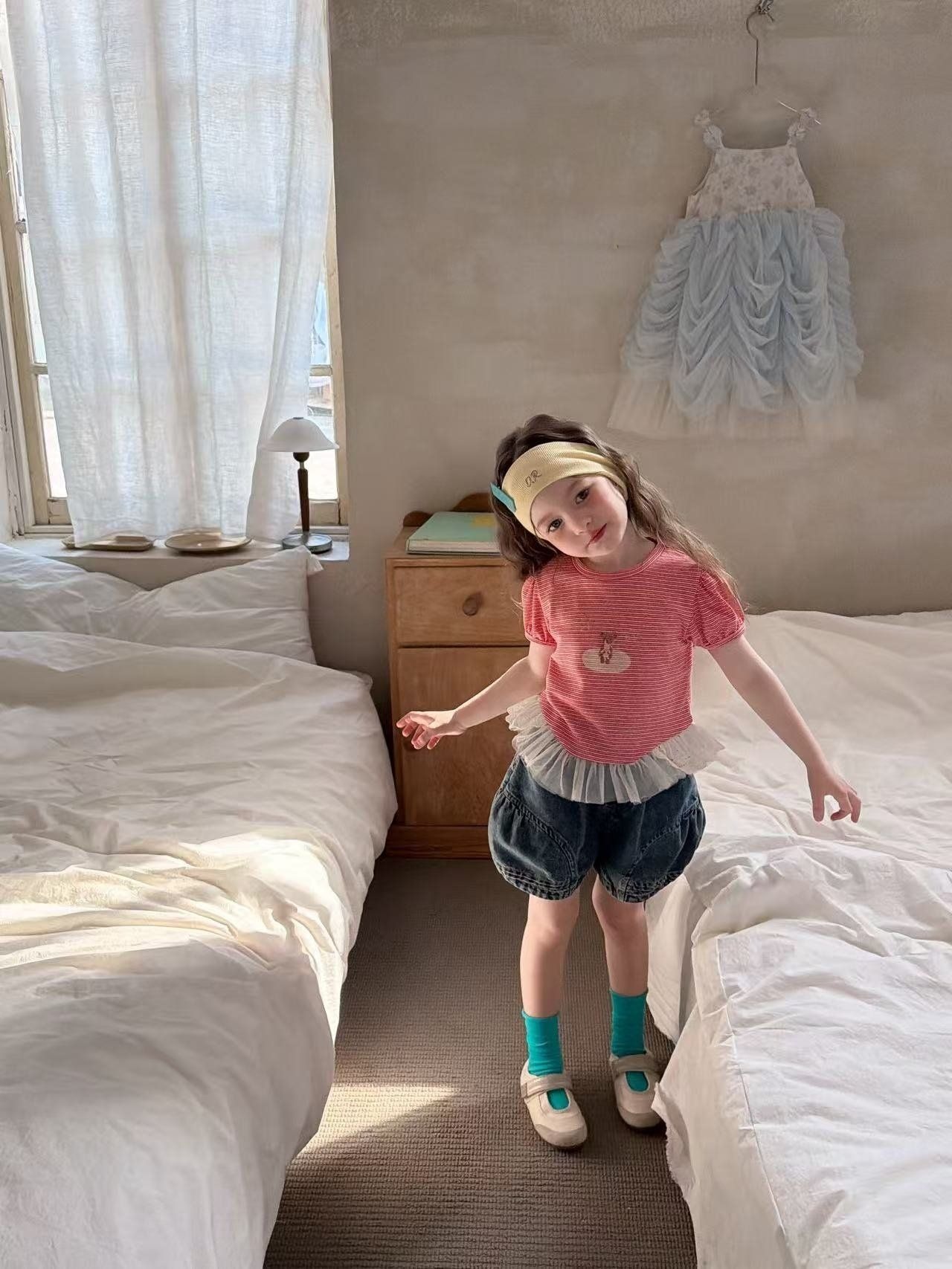 [aiai] Bebe Striped Candle Tee / [아이아이] 베베줄가라캉캉티